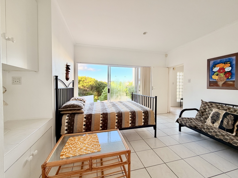5 Bedroom Property for Sale in Vermont Western Cape